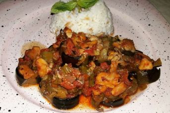 Tavuklu Patlıcan Oturtma Tarifi