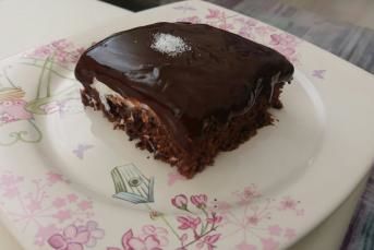 Ağlayan Kek (Yaş Pasta Tadında)