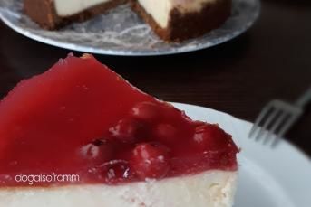 Vişneli Cheesecake (Tam Ölçü)