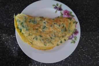 Kaşarlı Maydanozlu Dereotlu Omlet