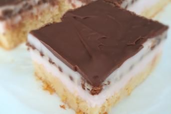 Bisküvili Yaz Pastası