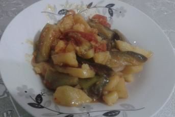 Kazanda Türlü Yemeği