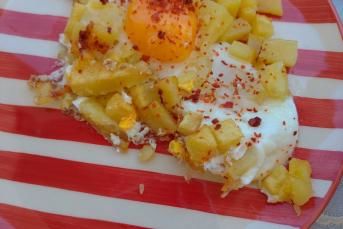 Kahvaltılık Patatesli Yumurta