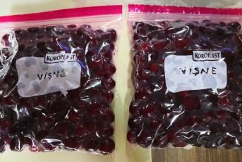 Derin Dondurucuya Vişne