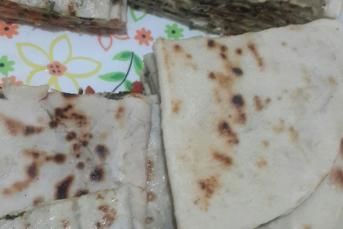 Ispanaklı Ve Domatesli Gözleme