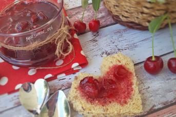 Nefis Vişne Reçeli