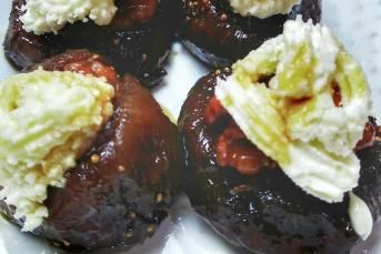 Çok Pratik Kaymaklı İncir Tatlısı