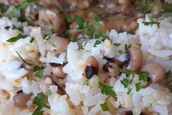 Börülceli Pilav Ve Soslu Et Kavurma