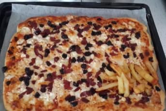 Az Malzemeli Kolay Pizza