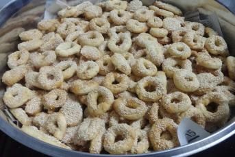 Susamlı Tuzlu Kurabiye (Ağızda Dağılan)