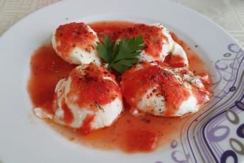 Domates Soslu Çılbır Tarifi (Püf Noktaları İle)