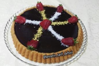 Çikolata Soslu Havuçlu Tarçınlı Tart Kek