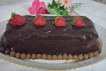 Çikolatalı Meyveli Parfe (14 Gün Dondurucuda Kalan)