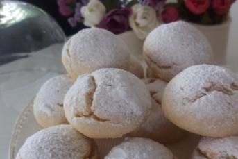 Limon Aromalı Çatlak Kurabiye