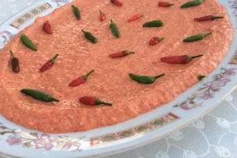 Kırmızı Biberli Tarator