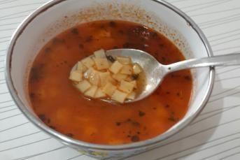 Kesme Kare Ev Çorbası