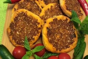 Çökelekli Susamlı Ekmek