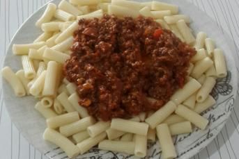 Nefis Bolonez Soslu Makarna