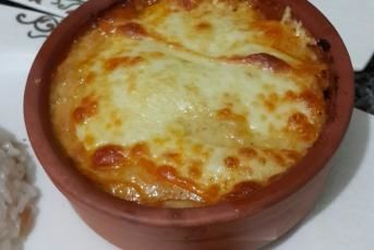 Kiremitte Beşamel Soslu Tavuk