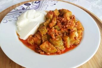 Enfes Kıymalı Kabak Yemeği