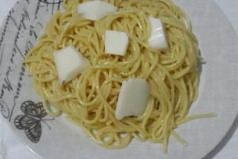 Köri Soslu Spagetti