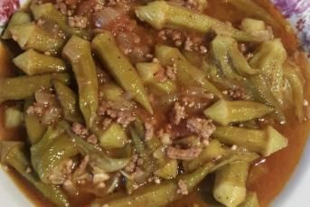 Kıymalı Bamya Yemeği