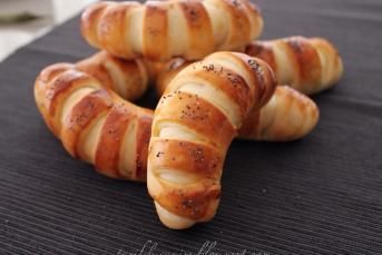 Peynirli Şerit Poğaça Tarifi