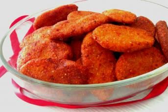 Bayat Ekmek İle Bulgur Köftesi