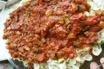 Yoğurtlu Patlıcanlı Makarna