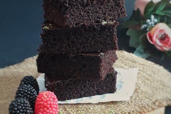 Yumurtasız Islak Kek