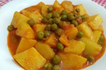 Kolay Bezelyeli Patates Yemeği Tarifi