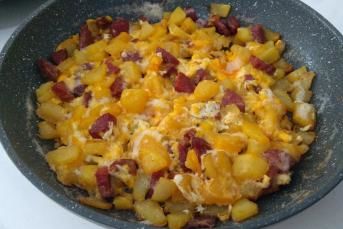 Patatesli Sucuklu Yumurta