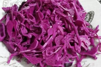 Ertesi Güne Hazır Mor Lahana Turşusu