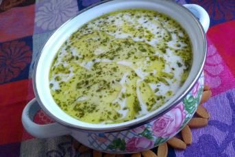 Kolay Yoğurt Çorbası