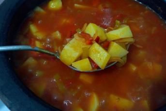 Sebzeli Patates Yemeği