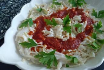 Yoğurtlu Soslu Erişte