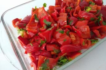 Kırmızı Biber Turşusu