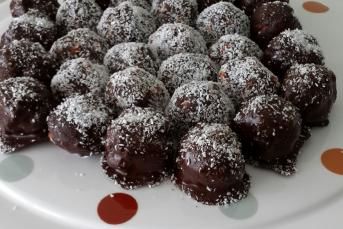 Nefis Çikolatalı Toplar