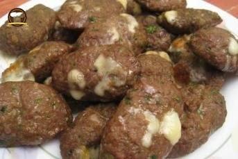 Kaşarlı Köfte