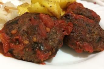 Salçalı Köfte