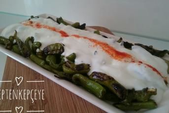 Köz Tadında Biber Yoğurtlaması