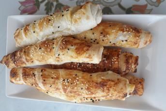 Peynirli Börek (Pratik Harika Lezzet)