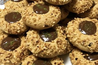 Çikolatalı Fındıklı Çay Kurabiyesi