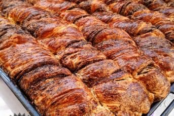 Tel Tel Açılan Haşhaşlı Çörek