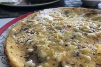 Kaşarlı Mantarlı Omlet