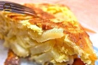 Patatesli Omlet