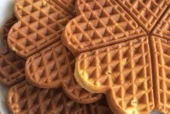 Waffle Tarifi (Pratik Harika Lezzet)