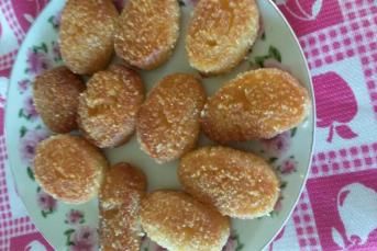 Vanilyalı Kesme İrmik Tatlısı