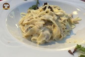 Fettucini Alfredo Soslu Makarna