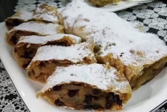 Elmalı Strudel